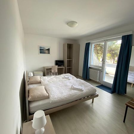 Bed and Breakfast Rivabella Garni & Restaurant Контра Экстерьер фото