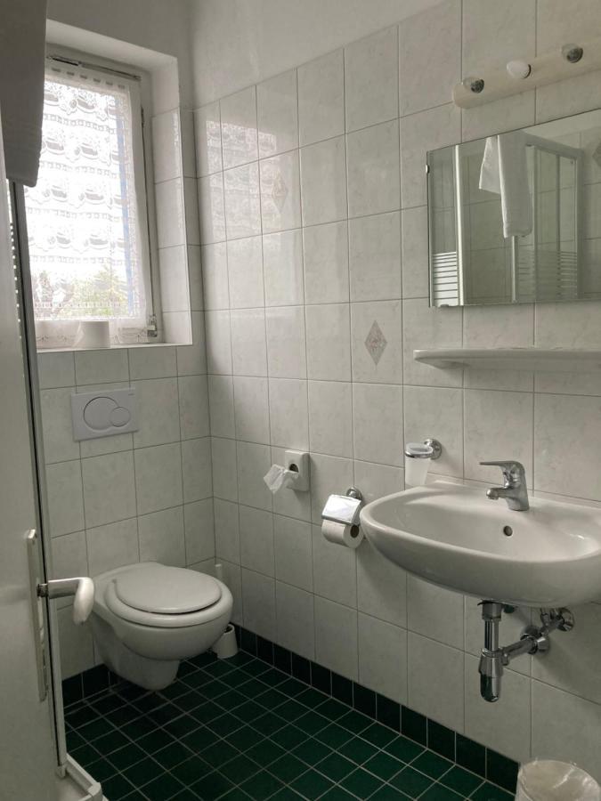 Bed and Breakfast Rivabella Garni & Restaurant Контра Экстерьер фото
